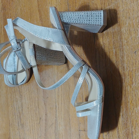 Jessica Simpson ZIXTIE sandal - Picture 8 of 11